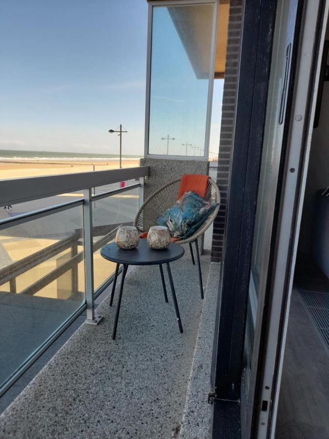 Zeezicht Falcon Appartement Middelkerke Buitenkant foto